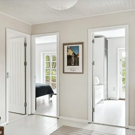 High Ceilings In Bright Near Lodskovvad Tatil Evi